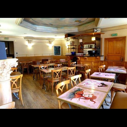 La Comedie